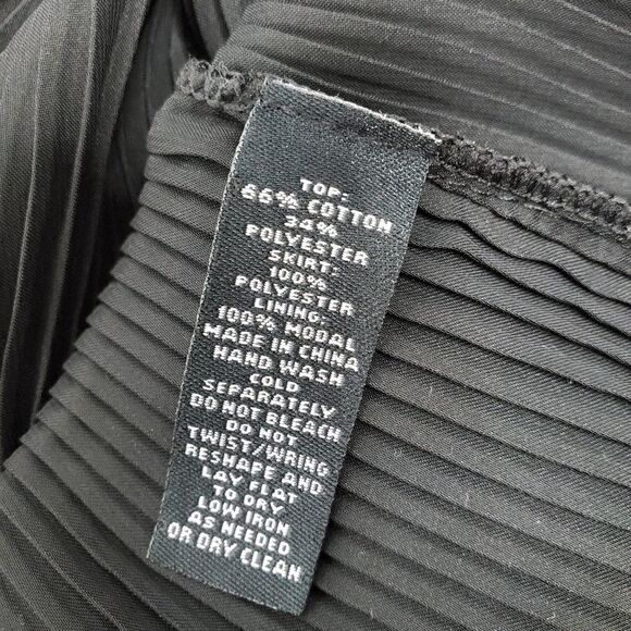 ANTHROPOLOGIE Knitted & Knotted stark silhouette pleated dress S - Picture 4 of 12